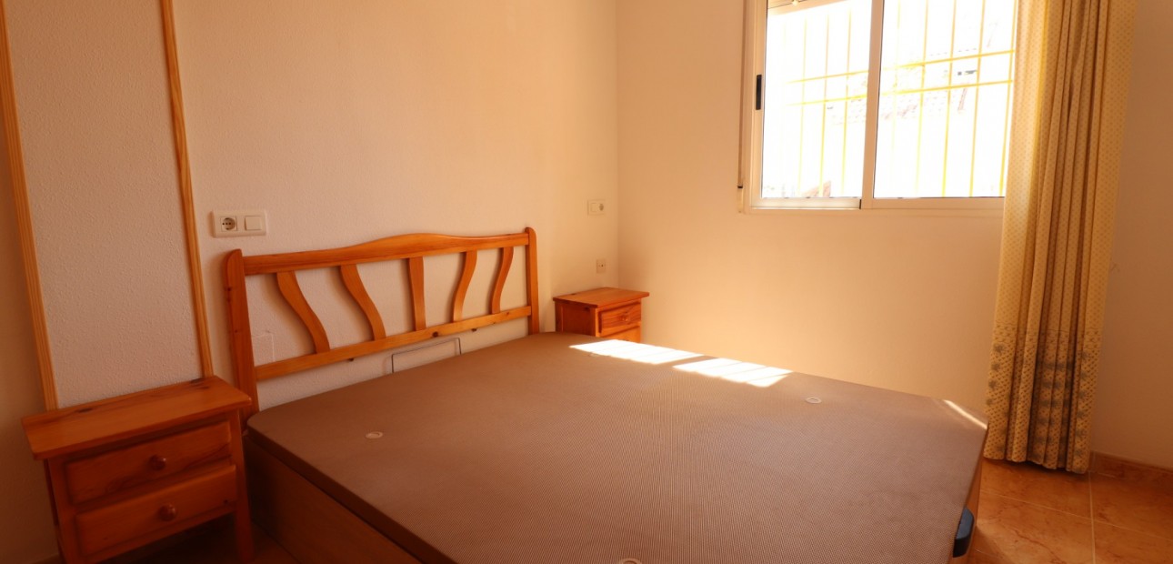 Venta - Apartamento / piso -
Torrevieja - Altos del Limonar