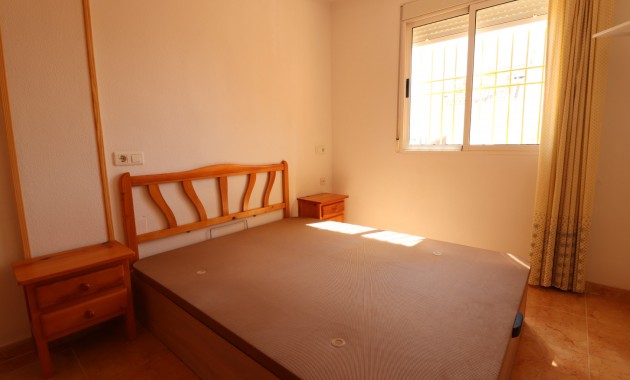 Venta - Apartamento / piso -
Torrevieja - Altos del Limonar
