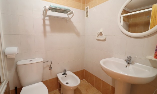 Venta - Apartamento / piso -
Torrevieja - Altos del Limonar