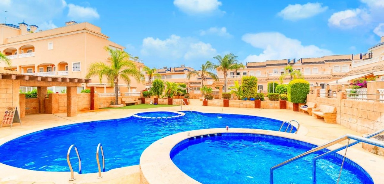 Venta - Apartamento / piso -
Orihuela Costa - Los Dolses