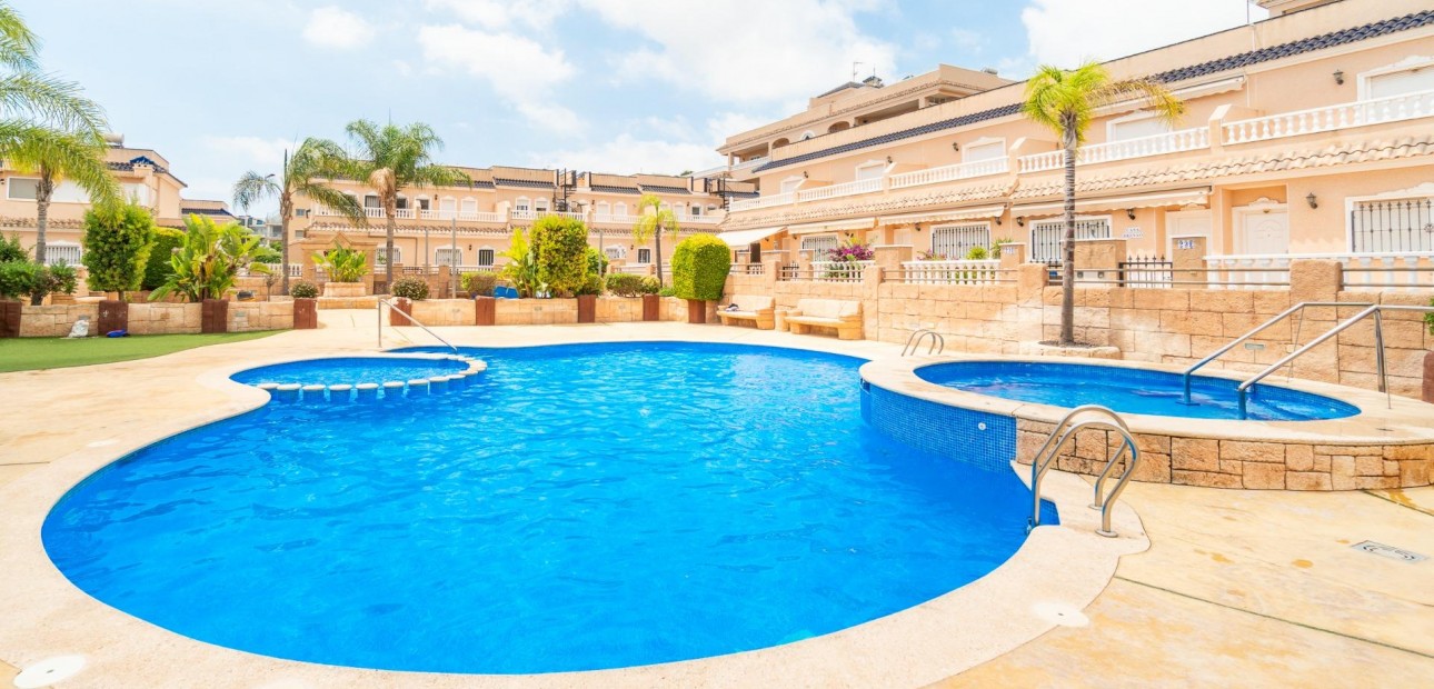 Venta - Apartamento / piso -
Orihuela Costa - Los Dolses