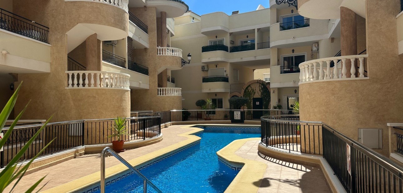 Herverkoop - Appartement / flat -
Jacarilla