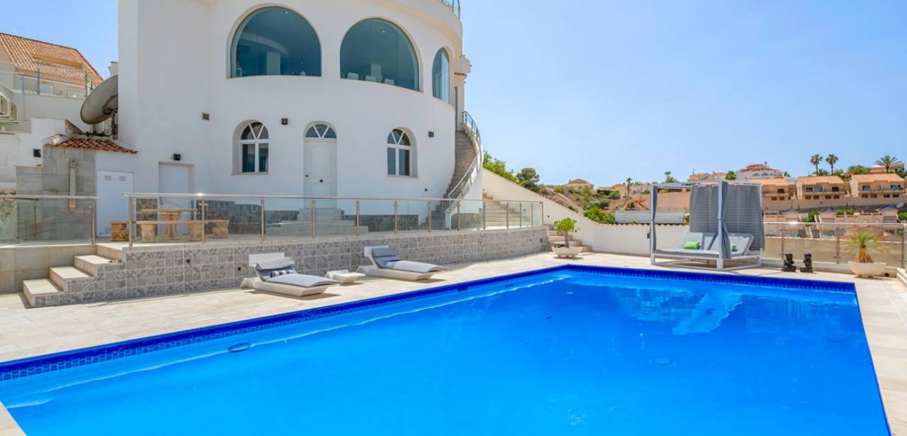 Herverkoop - Villa -
Ciudad Quesada