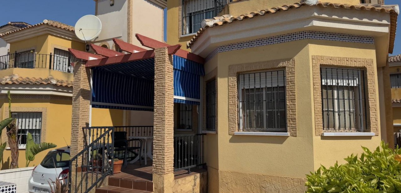 Herverkoop - Villa -
Algorfa - Lo Crispin