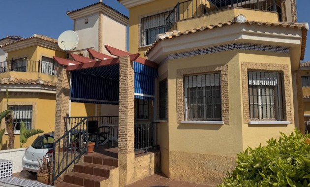 Herverkoop - Villa -
Algorfa - Lo Crispin