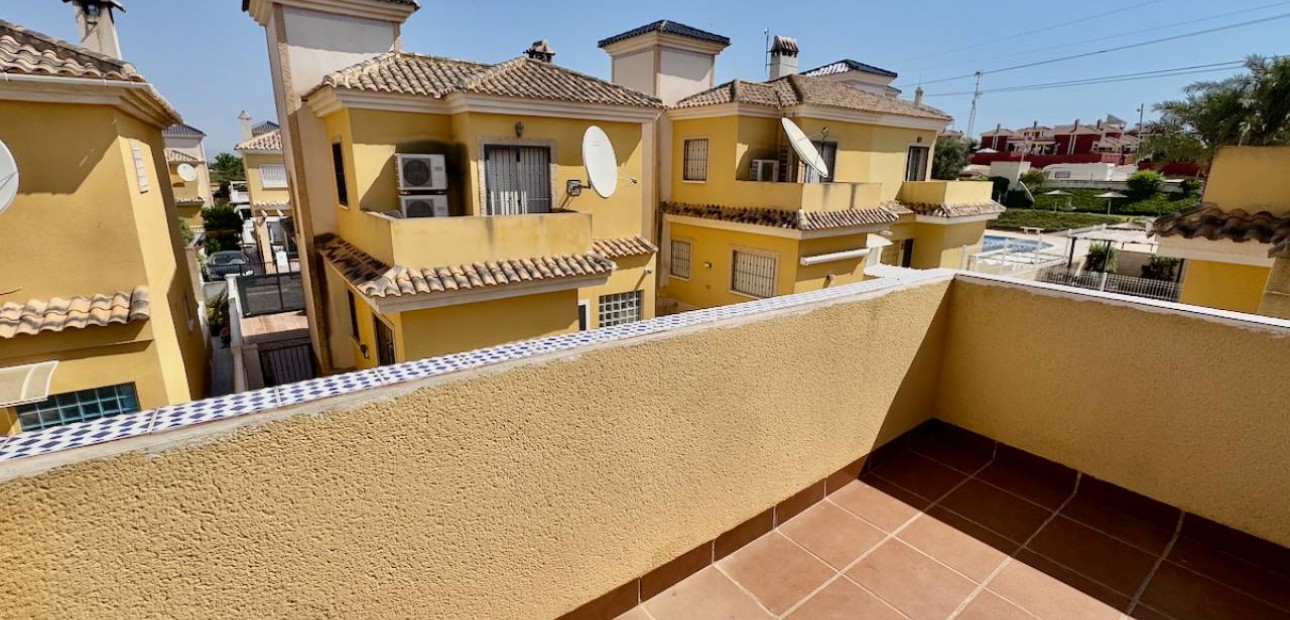 Herverkoop - Villa -
Algorfa - Lo Crispin