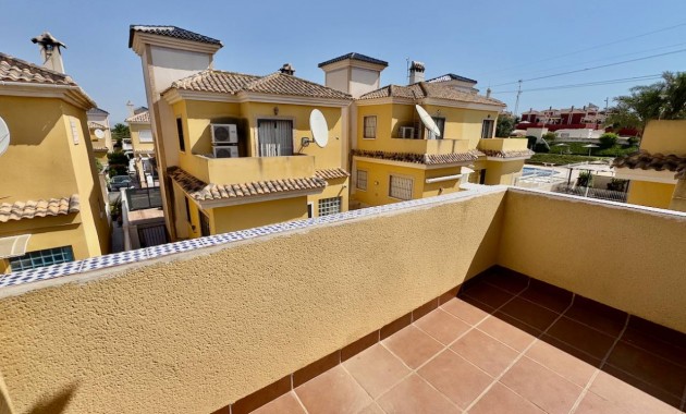 Herverkoop - Villa -
Algorfa - Lo Crispin