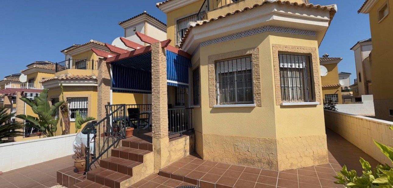 Herverkoop - Villa -
Algorfa - Lo Crispin