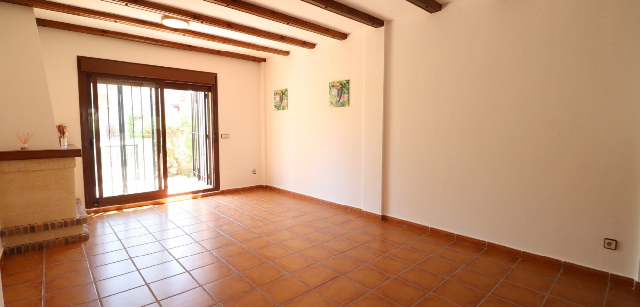 Venta - Semi Detached Villa -
Algorfa - La Finca Golf Resort
