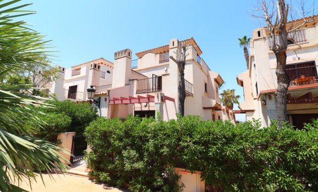Venta - Semi Detached Villa -
Algorfa - La Finca Golf Resort