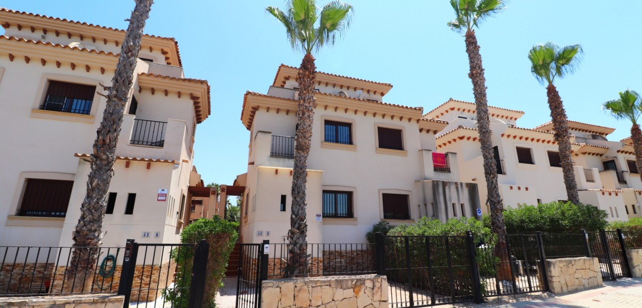 Venta - Semi Detached Villa -
Algorfa - La Finca Golf Resort