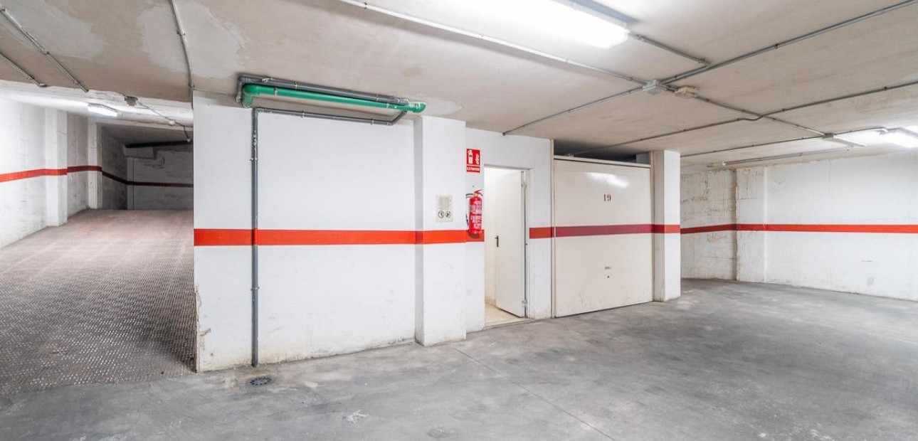 Venta - Apartamento / piso -
Torrevieja - Centro