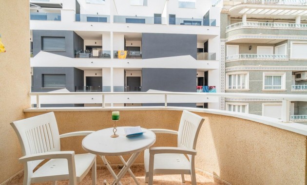 Venta - Apartamento / piso -
Torrevieja - Centro