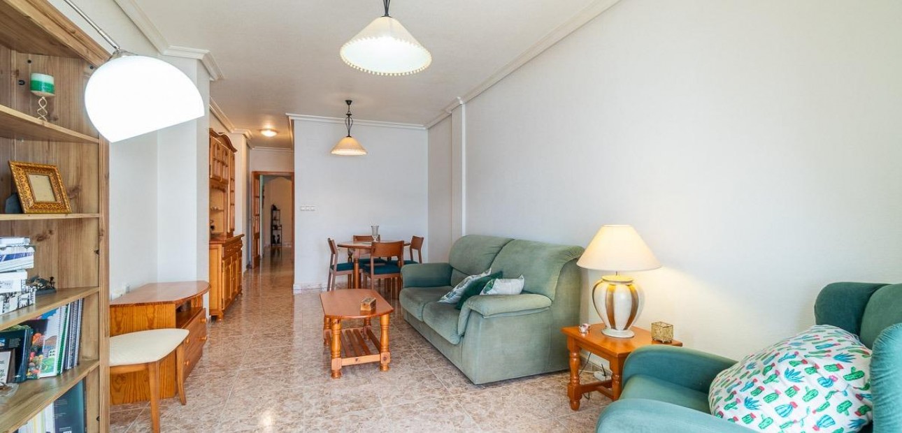 Venta - Apartamento / piso -
Torrevieja - Centro