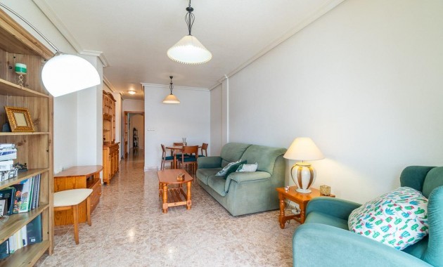 Venta - Apartamento / piso -
Torrevieja - Centro