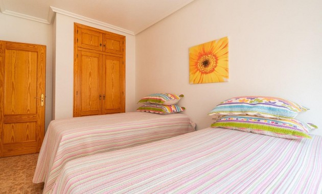 Venta - Apartamento / piso -
Torrevieja - Centro