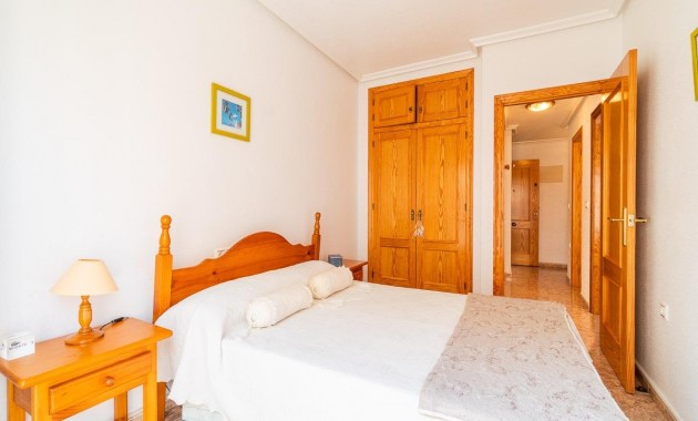 Venta - Apartamento / piso -
Torrevieja - Centro
