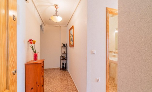 Venta - Apartamento / piso -
Torrevieja - Centro