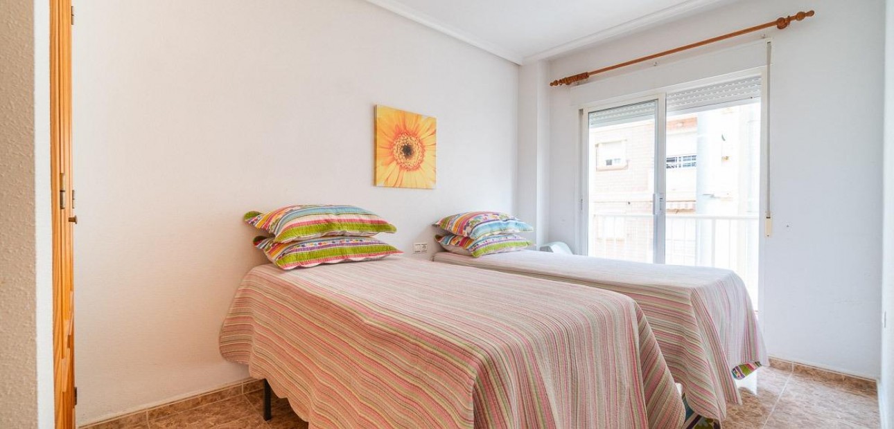 Venta - Apartamento / piso -
Torrevieja - Centro