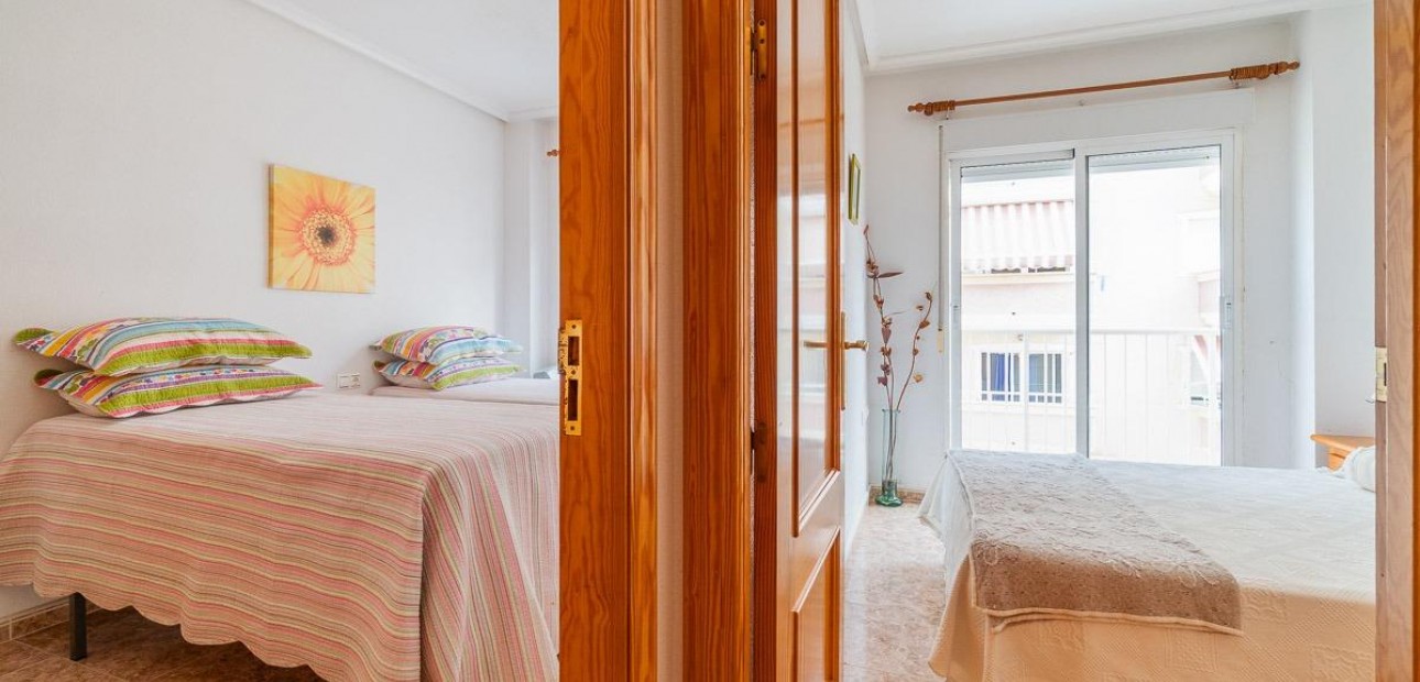 Venta - Apartamento / piso -
Torrevieja - Centro