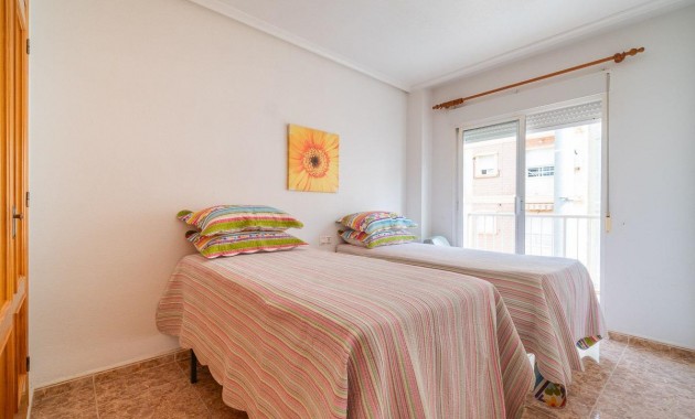 Venta - Apartamento / piso -
Torrevieja - Centro
