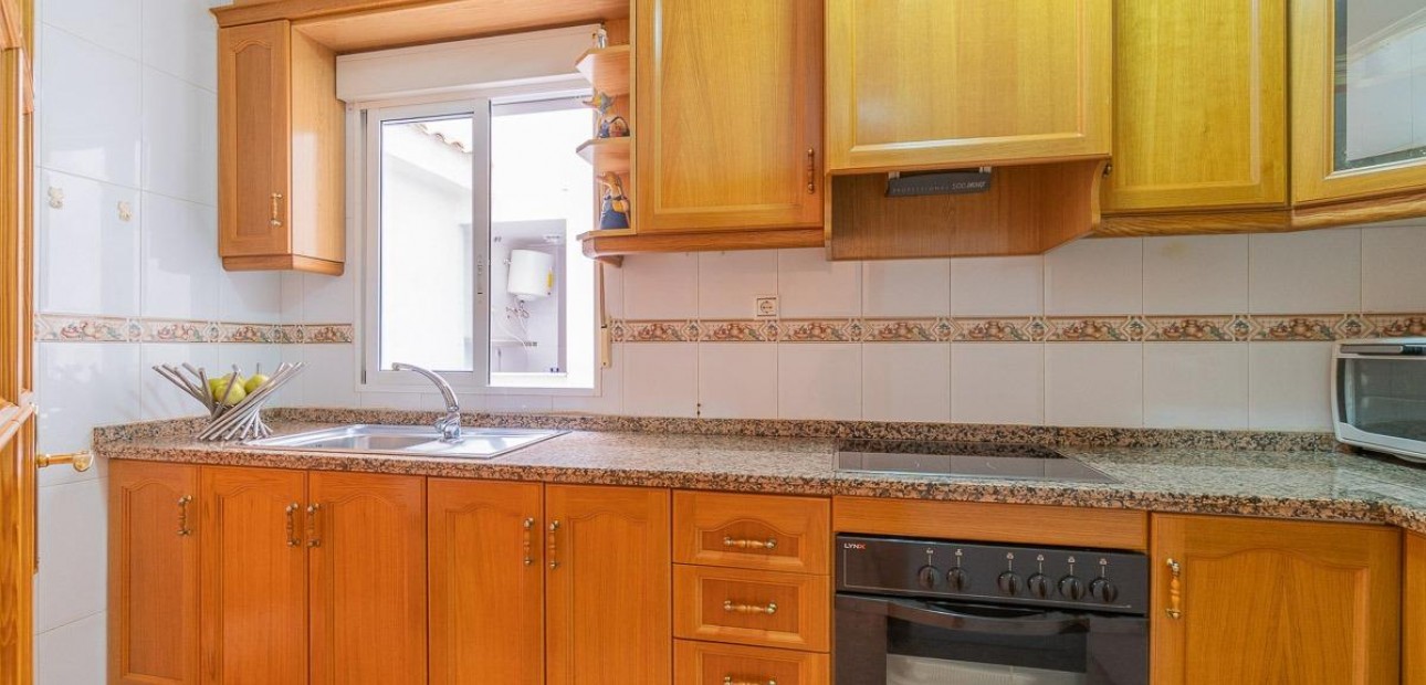 Venta - Apartamento / piso -
Torrevieja - Centro