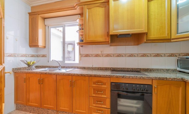 Venta - Apartamento / piso -
Torrevieja - Centro