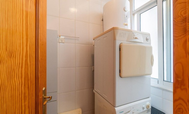 Venta - Apartamento / piso -
Torrevieja - Centro