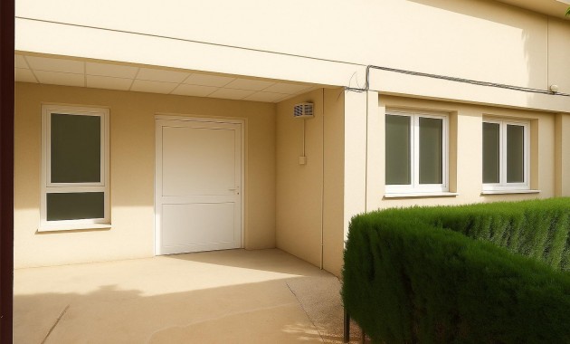 Venta - Commercial Unit -
Orihuela Costa - La Zenia