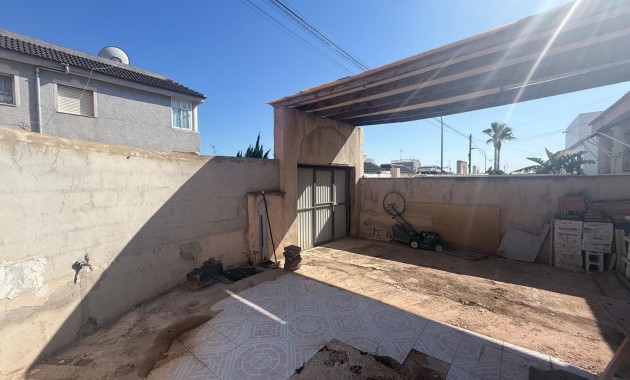 Venta - Terraced house -
Torrevieja - San luis