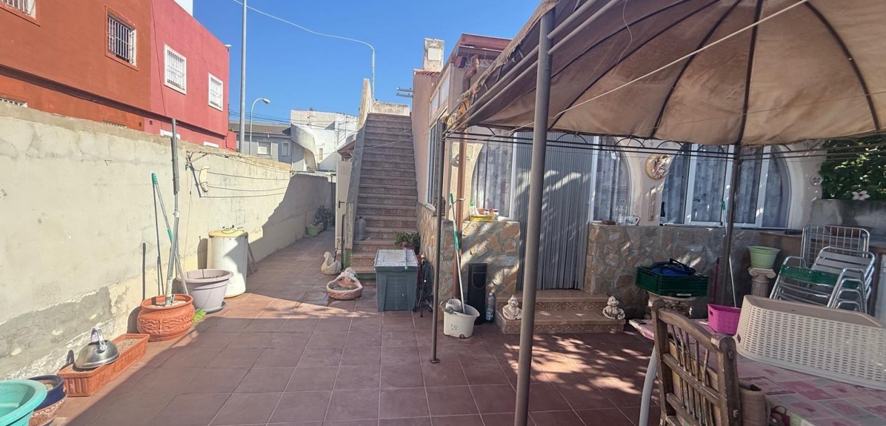 Venta - Terraced house -
Torrevieja - San luis