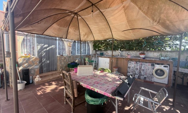 Venta - Terraced house -
Torrevieja - San luis