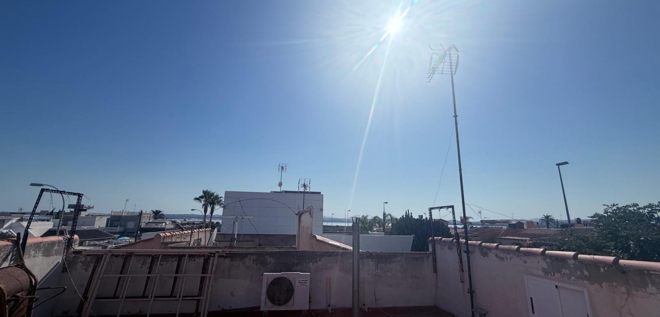 Venta - Terraced house -
Torrevieja - San luis