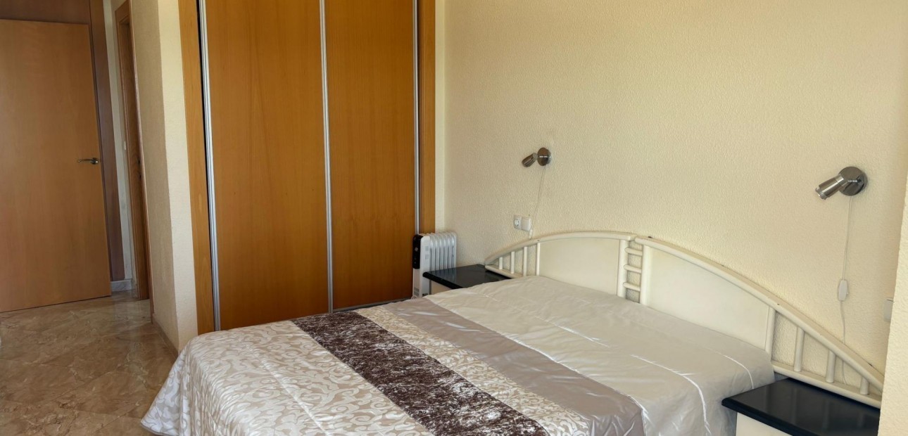 Herverkoop - Appartement / flat -
Torrevieja - Estacion de autobuses
