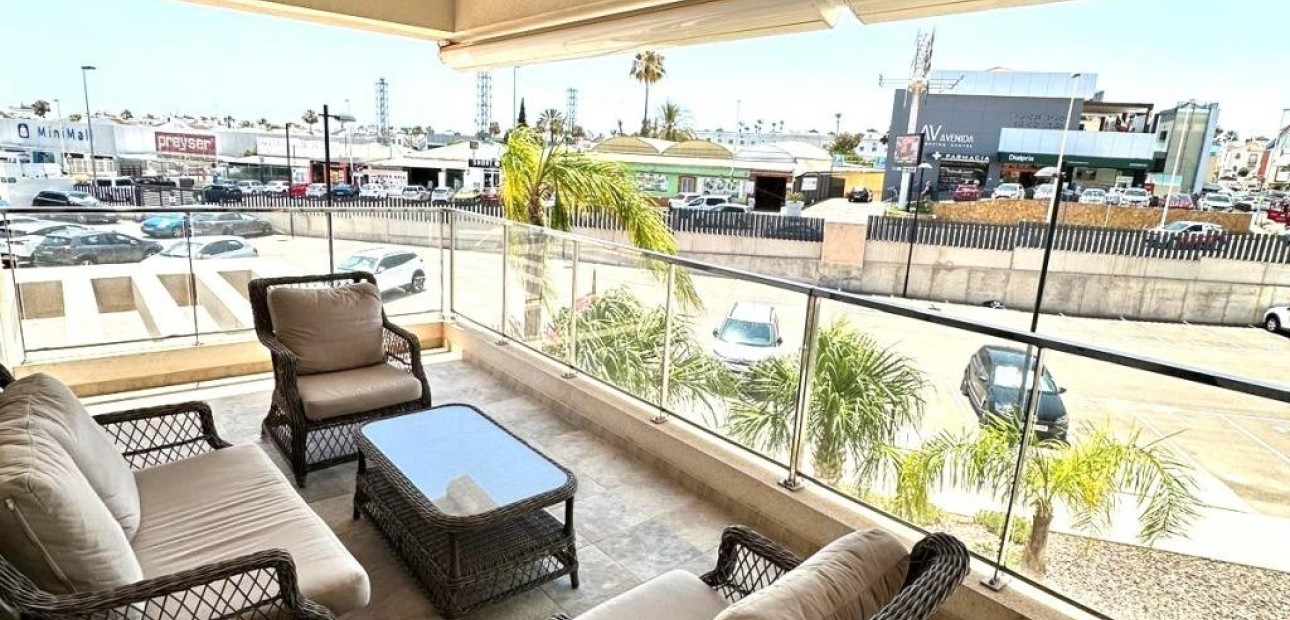 Venta - Apartamento / piso -
Orihuela Costa - Los Dolses