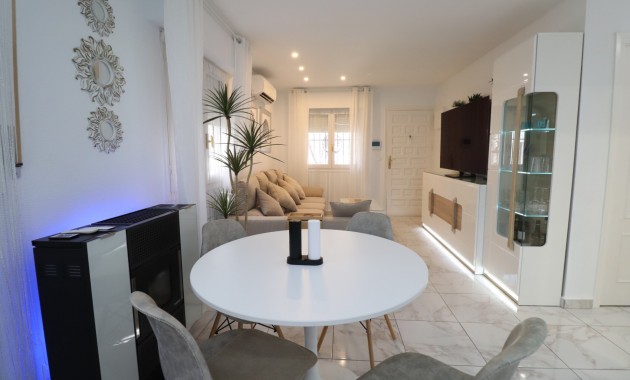 Venta - Detached Villa -
Orihuela Costa - La Florida