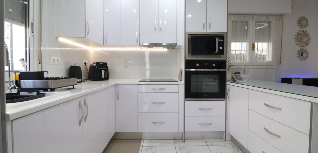 Venta - Detached Villa -
Orihuela Costa - La Florida