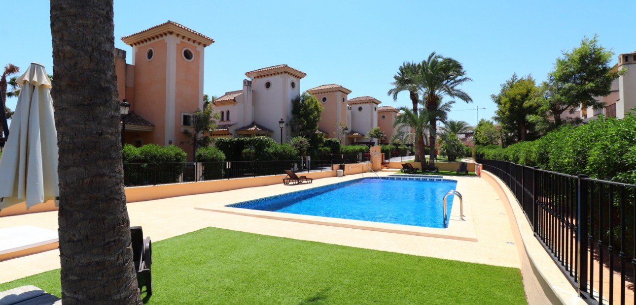 Venta - Semi Detached Villa -
Algorfa - La Finca Golf Resort