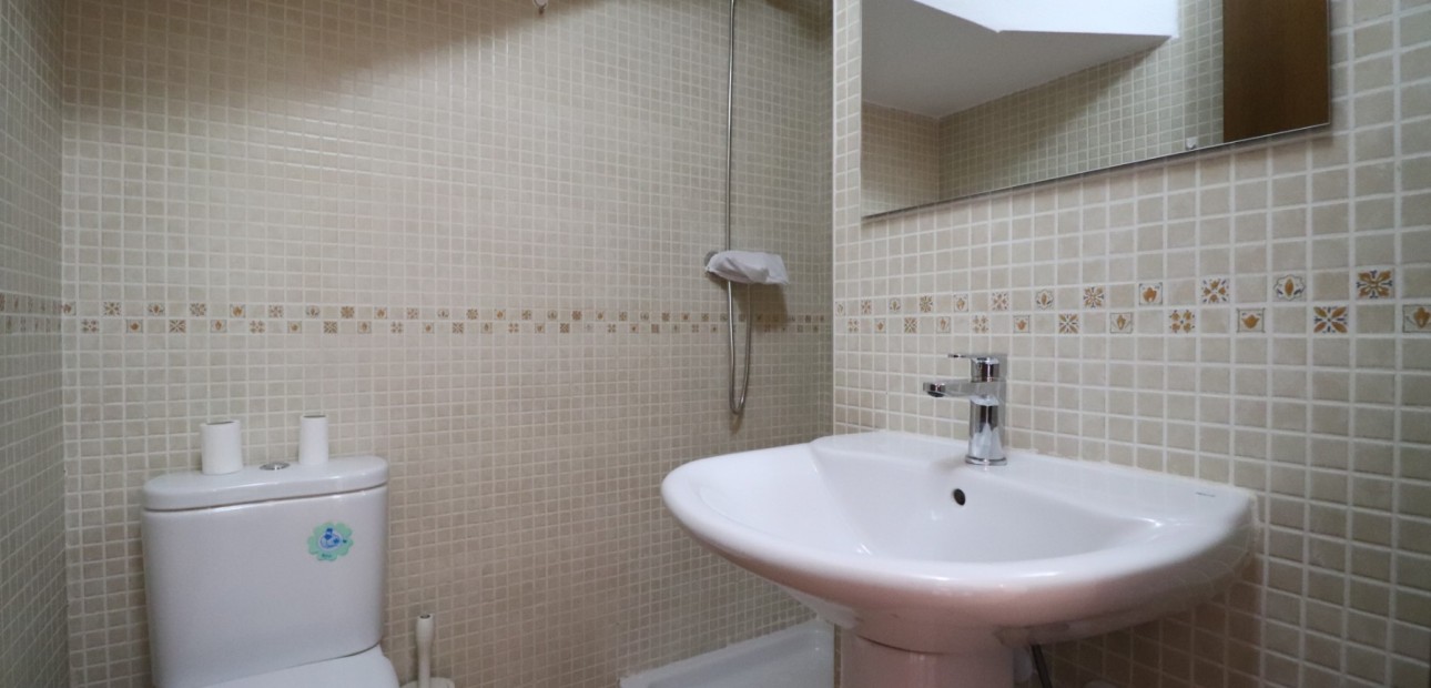 Venta - Semi Detached Villa -
Algorfa - La Finca Golf Resort