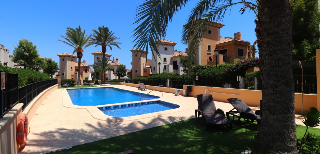 Venta - Semi Detached Villa -
Algorfa - La Finca Golf Resort