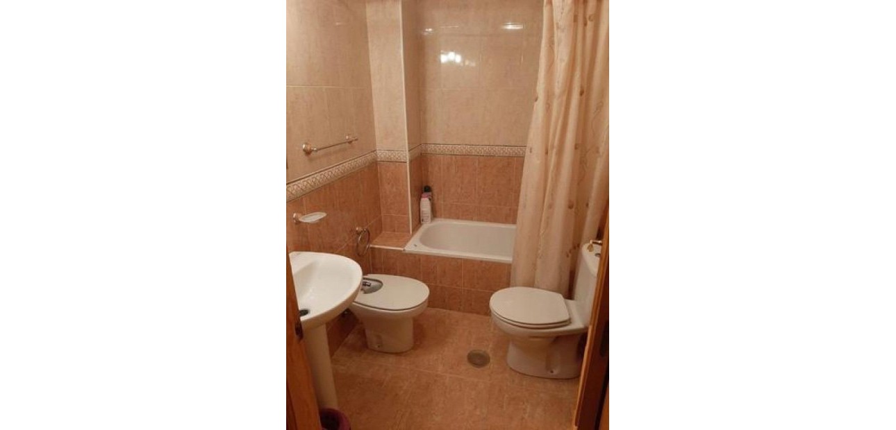 Venta - Apartamento / piso -
Torrevieja - Playa del cura