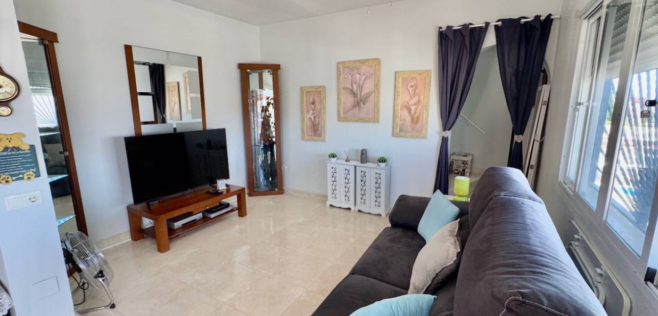 Herverkoop - Villa -
Ciudad Quesada