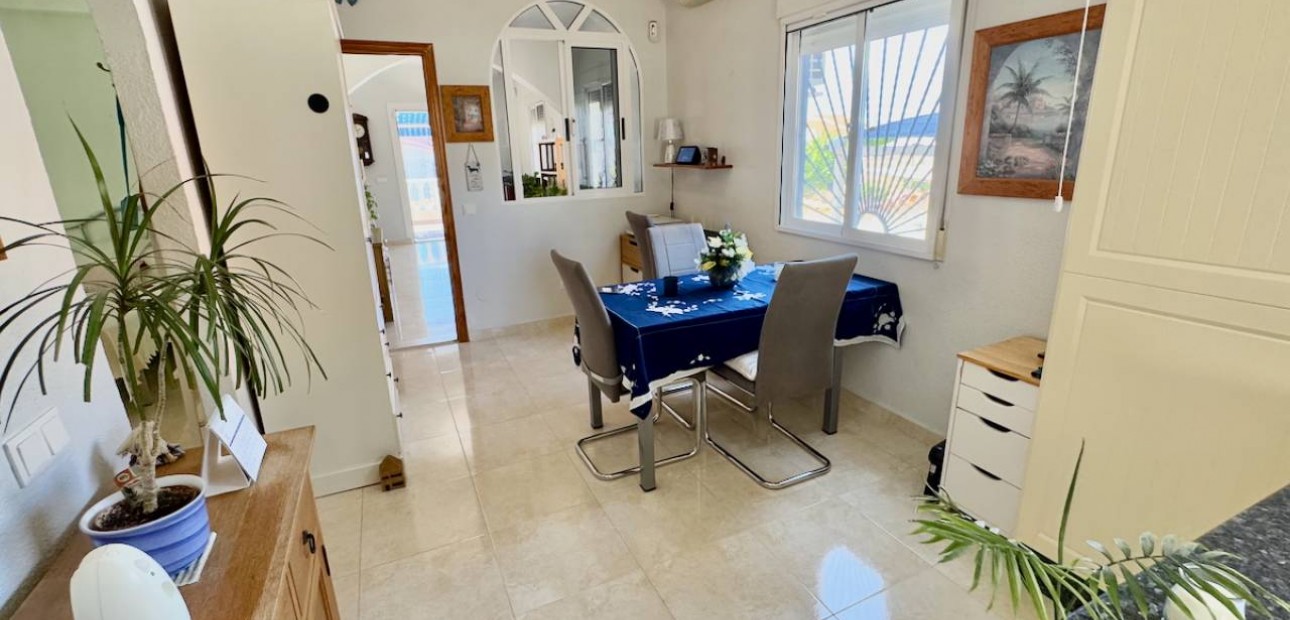 Herverkoop - Villa -
Ciudad Quesada