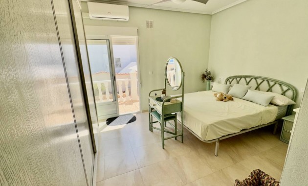 Herverkoop - Villa -
Ciudad Quesada