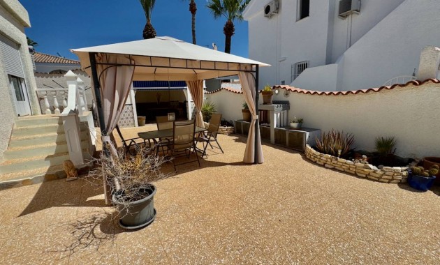 Herverkoop - Villa -
Ciudad Quesada