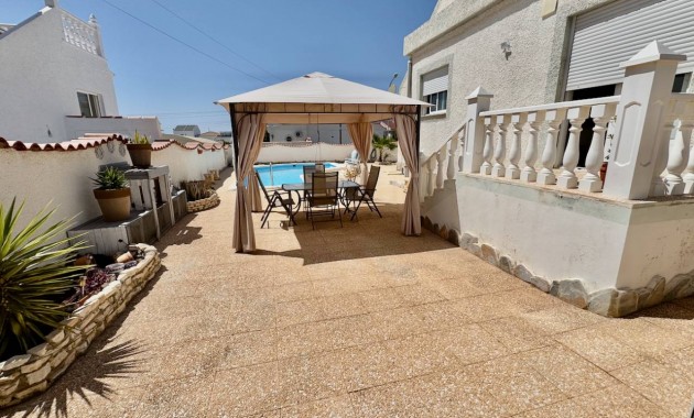 Herverkoop - Villa -
Ciudad Quesada