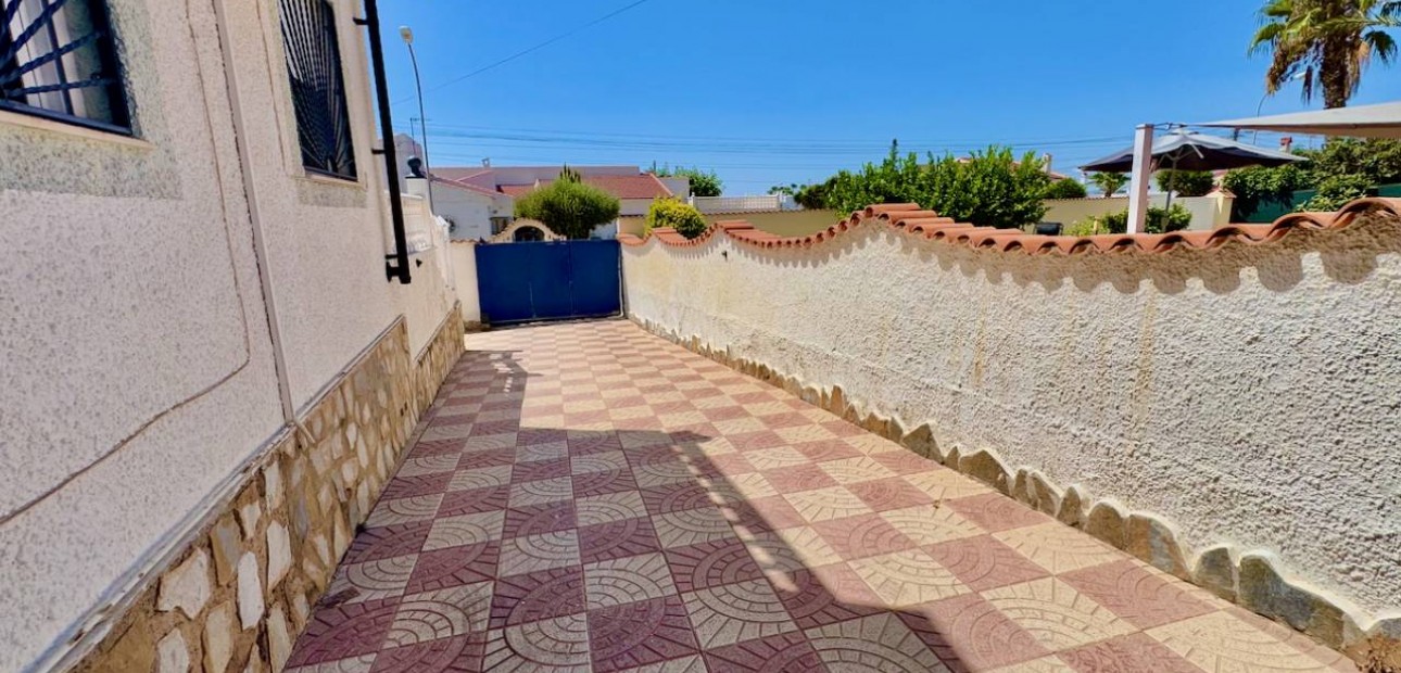 Herverkoop - Villa -
Ciudad Quesada