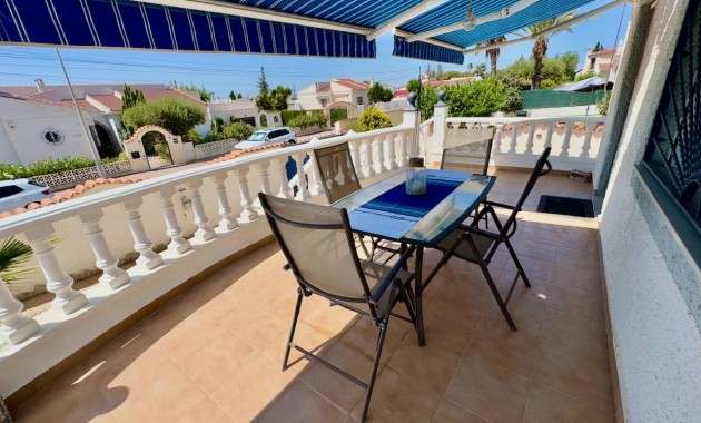 Herverkoop - Villa -
Ciudad Quesada