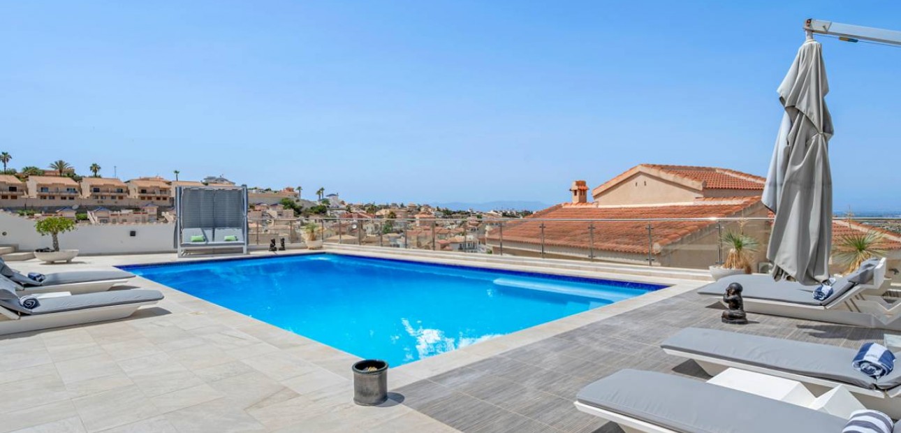 Herverkoop - Villa -
Ciudad Quesada