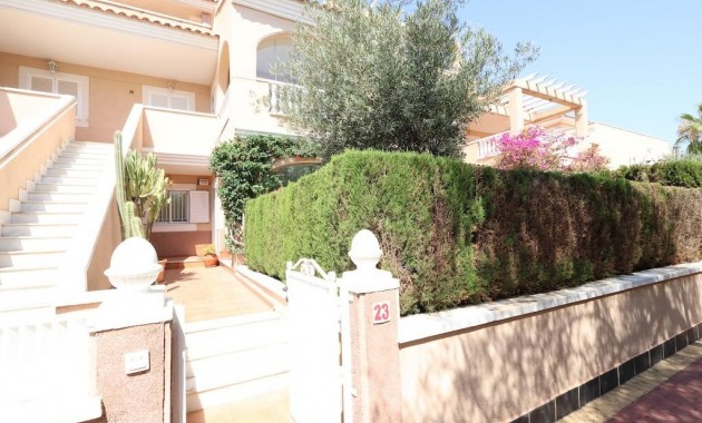 Venta - Bungalow -
Orihuela Costa - Punta Prima